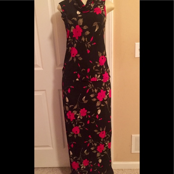 Dress Barn Dresses & Skirts - 4/$20 Beautiful 2Piece Dress. Black&Red Rose Print